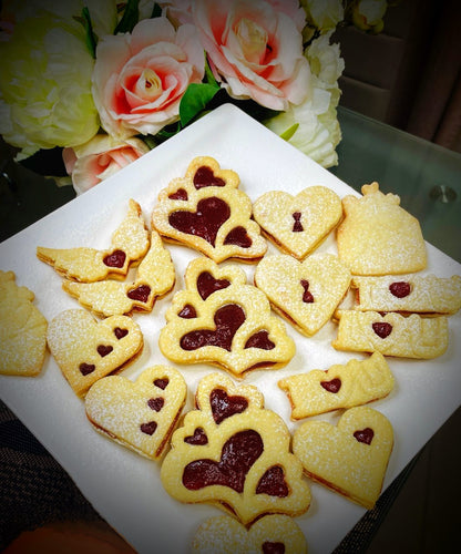 Linzer cookie cutter - Heart with three hearts