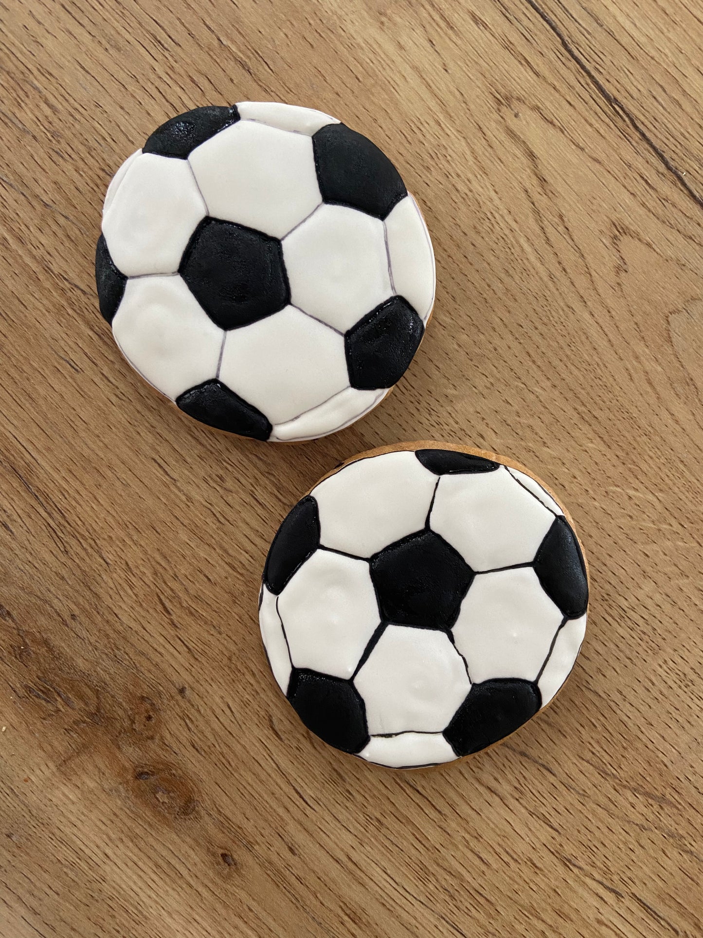 Soccer ball cutter