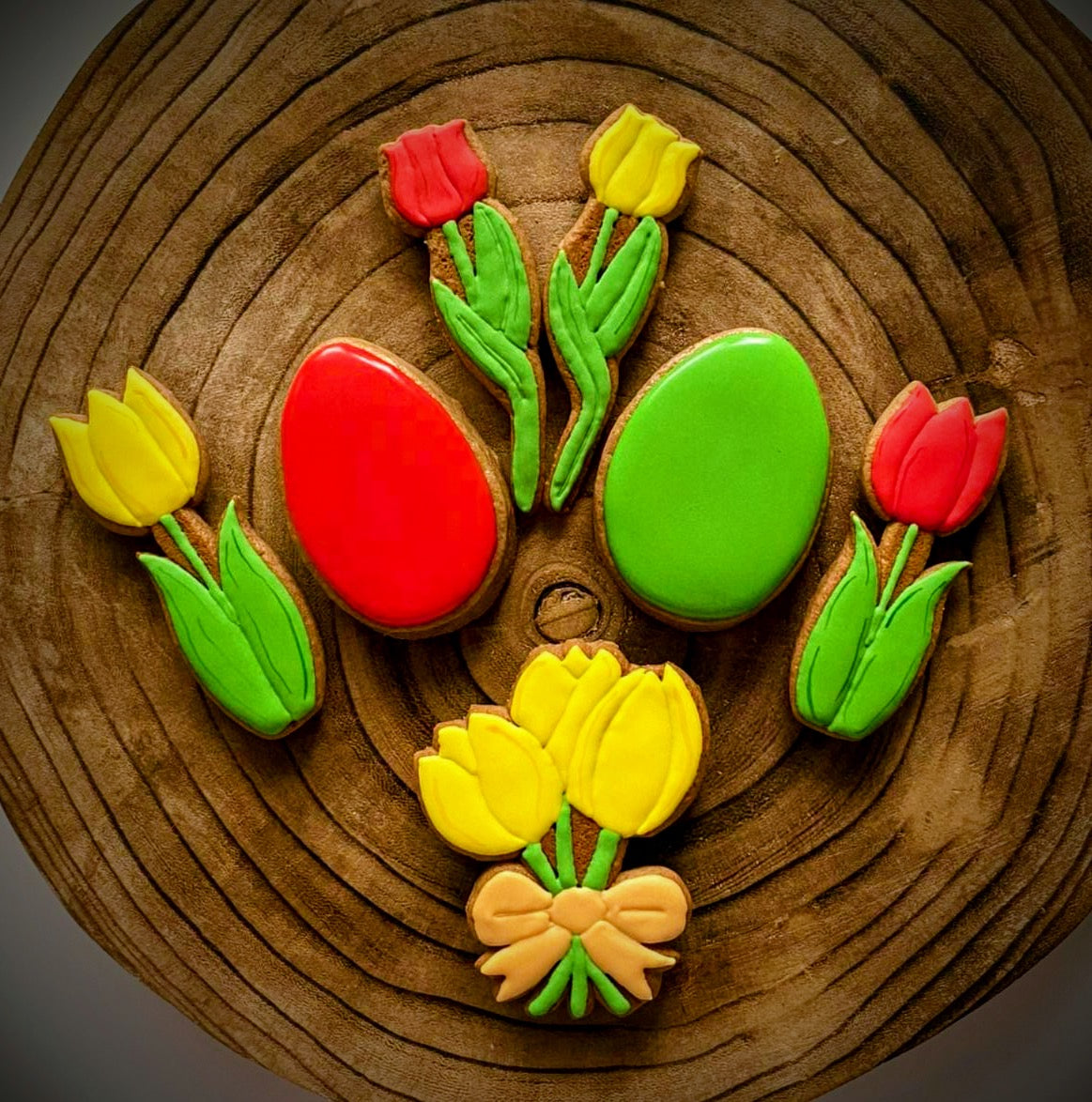 Bouquet of tulips cutter