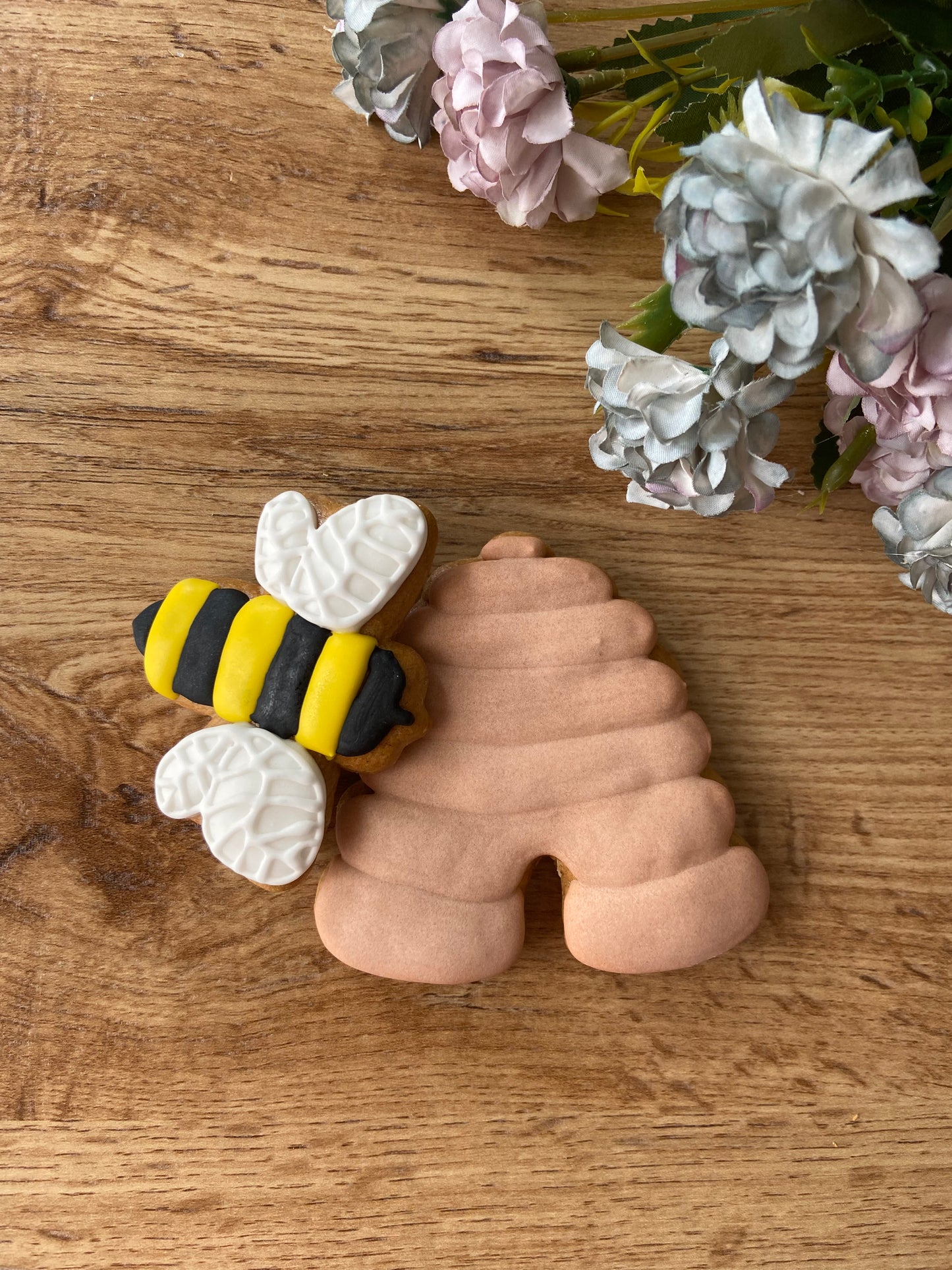 Bee hive cookie cutter 