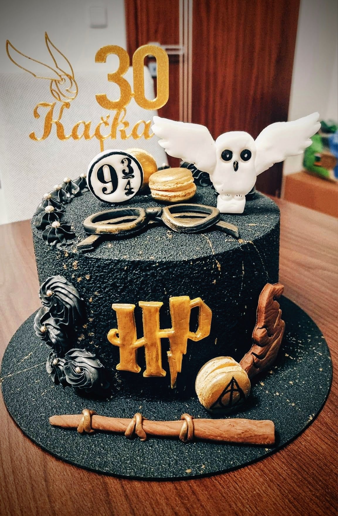 Cake topper - Harry Potter - Gold ring with a custom name