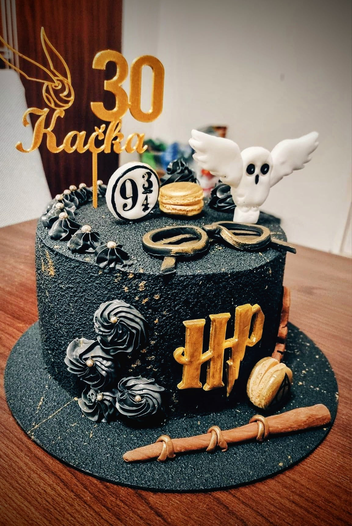 Cake topper - Harry Potter - Gold ring with a custom name